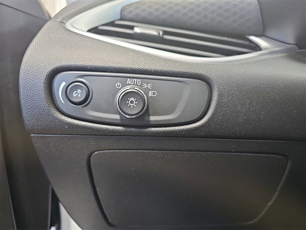 Used 2024 Chevrolet Malibu LT image 24