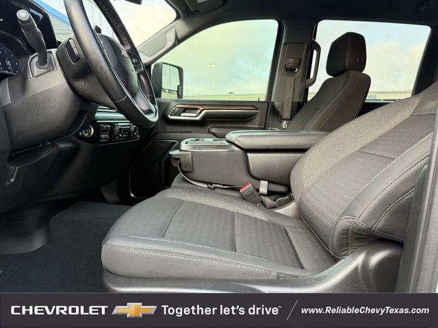 Used 2024 Chevrolet Silverado 2500 LT w/ Convenience Package AWD/4WD image 32