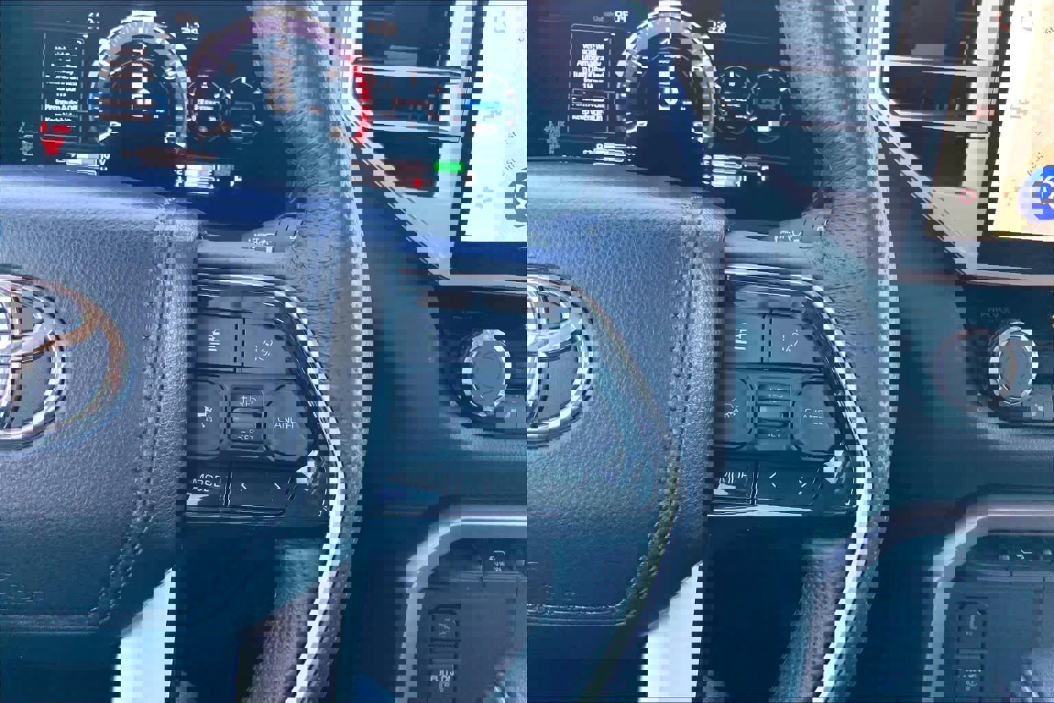 Used 2024 Toyota Sequoia SR5 image 24