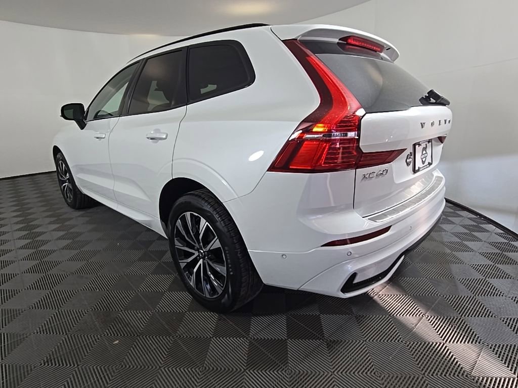 Certified 2023 Volvo XC60 B5 Plus w/ Protection Package Premier image 11