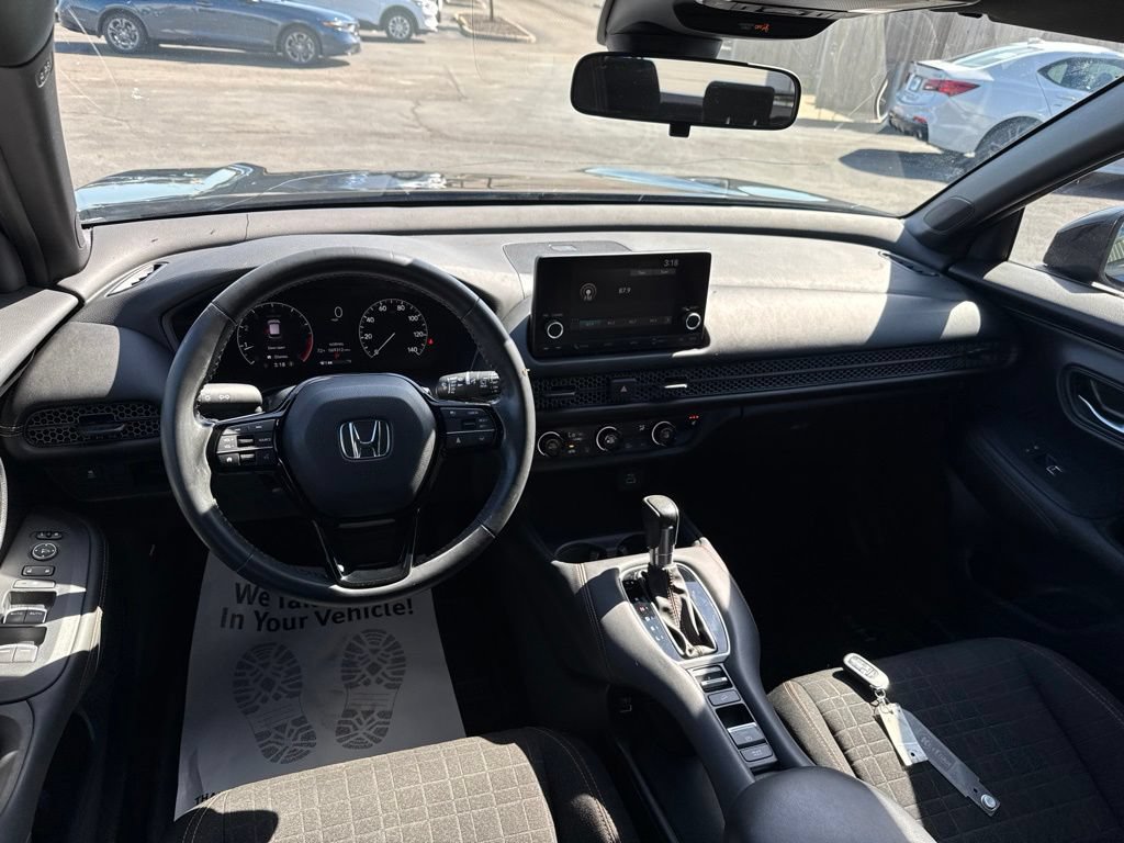 Used 2023 Honda HR-V Sport image 33