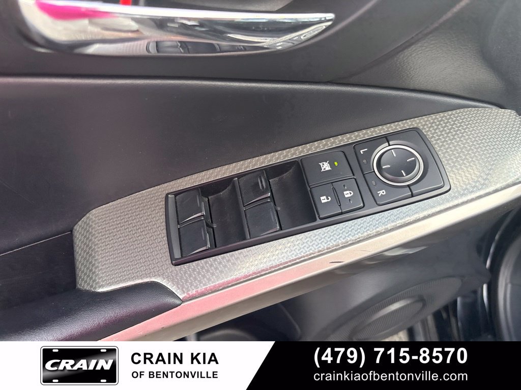 Used 2016 Lexus IS 200t RWD image 8