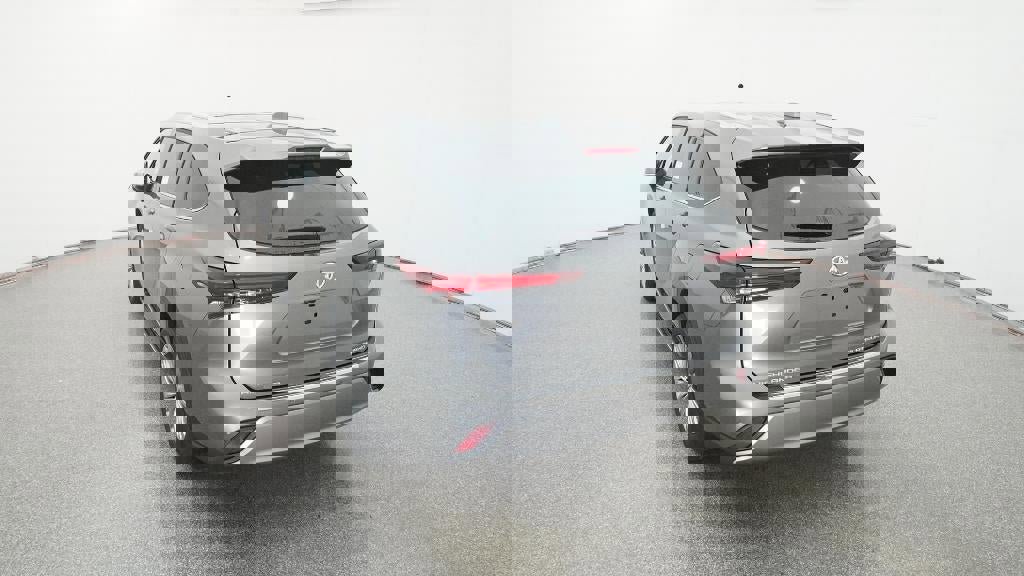 New 2026 Toyota Highlander Platinum image 39