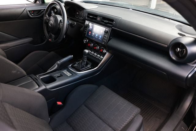 Used 2023 Toyota GR86 RWD image 21