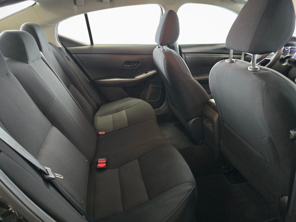 Used 2024 Nissan Sentra SV FWD image 40