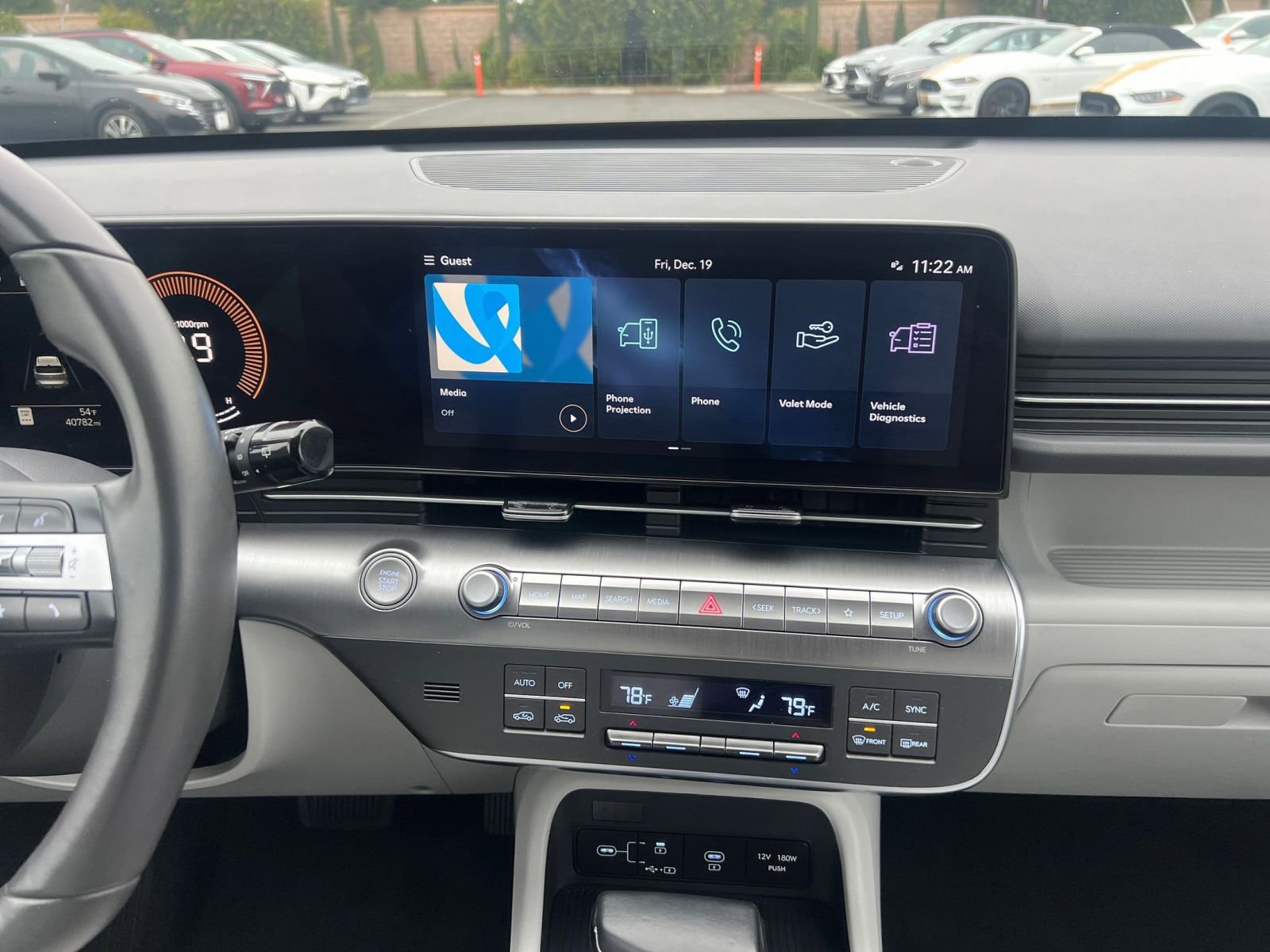 Used 2025 Hyundai Kona SEL image 18