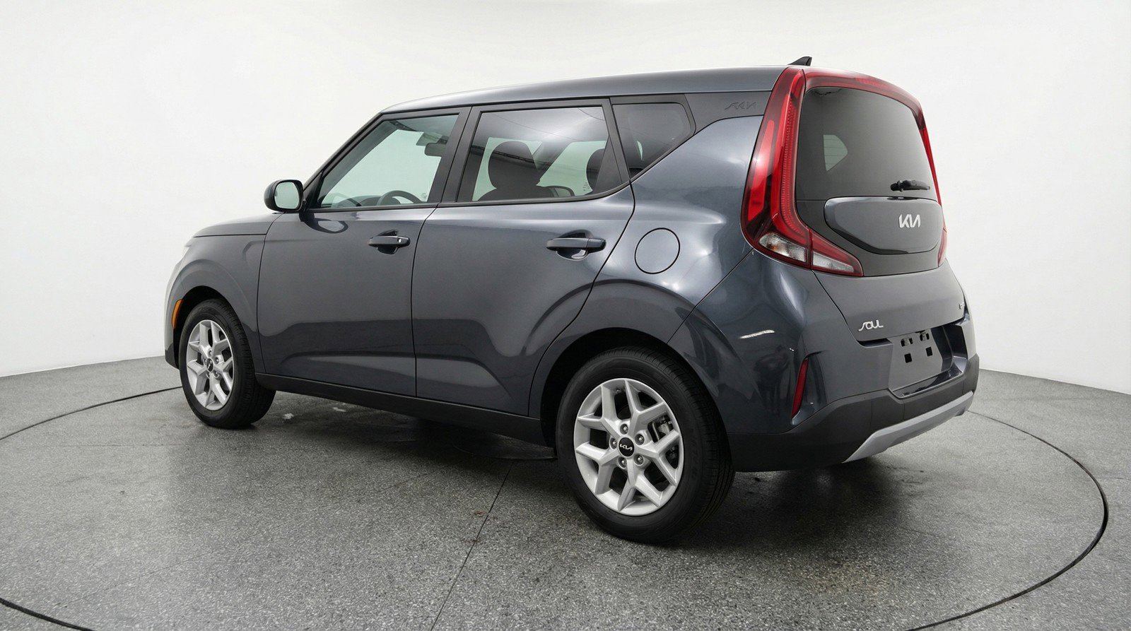 Used 2025 Kia Soul LX w/ LX Technology Package image 6