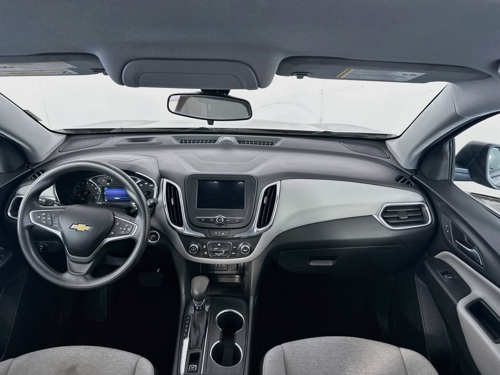 Used 2022 Chevrolet Equinox LS w/ LS Convenience Package FWD image 21