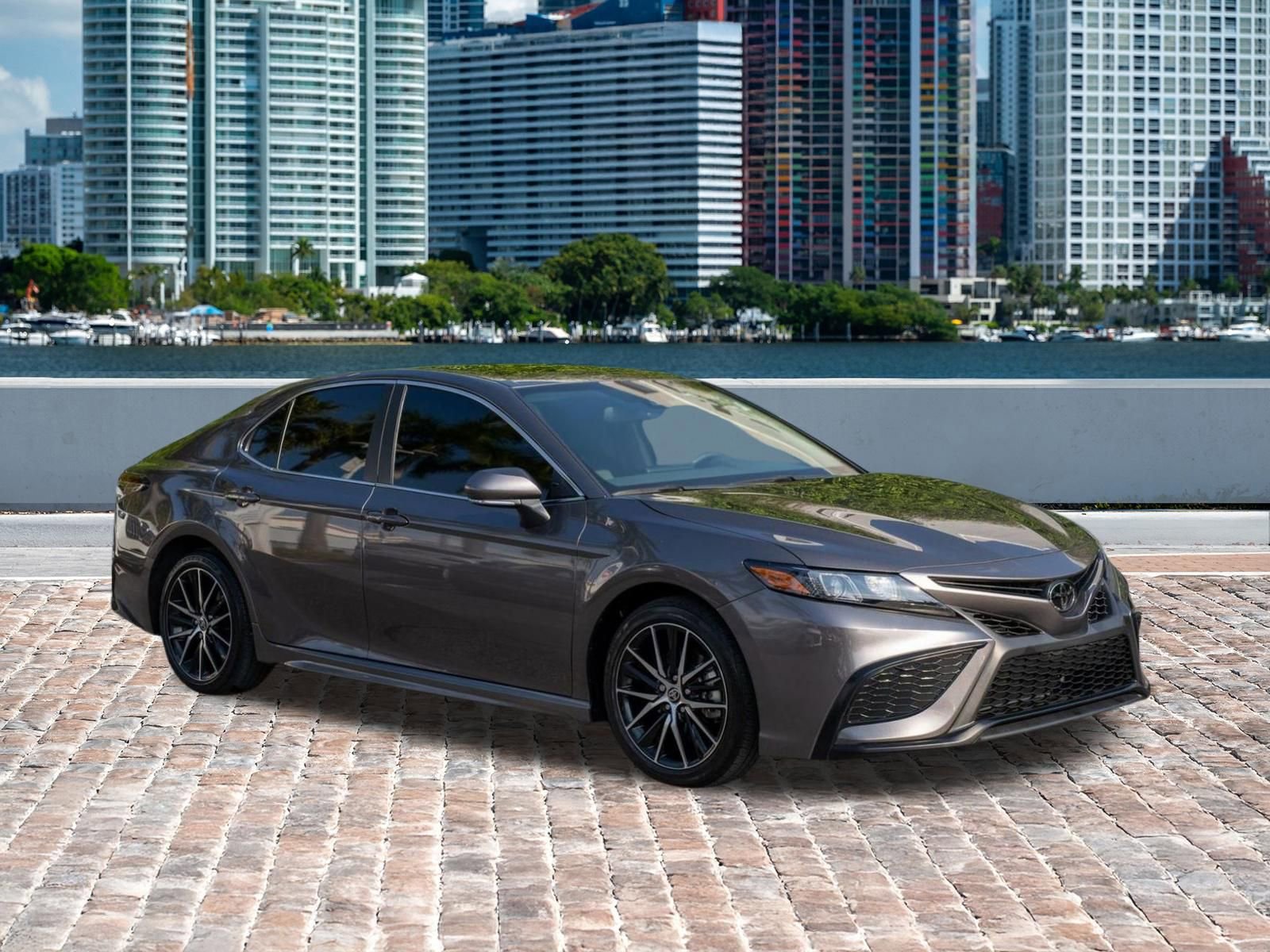 Used 2024 Toyota Camry SE w/ Convenience Package video 3