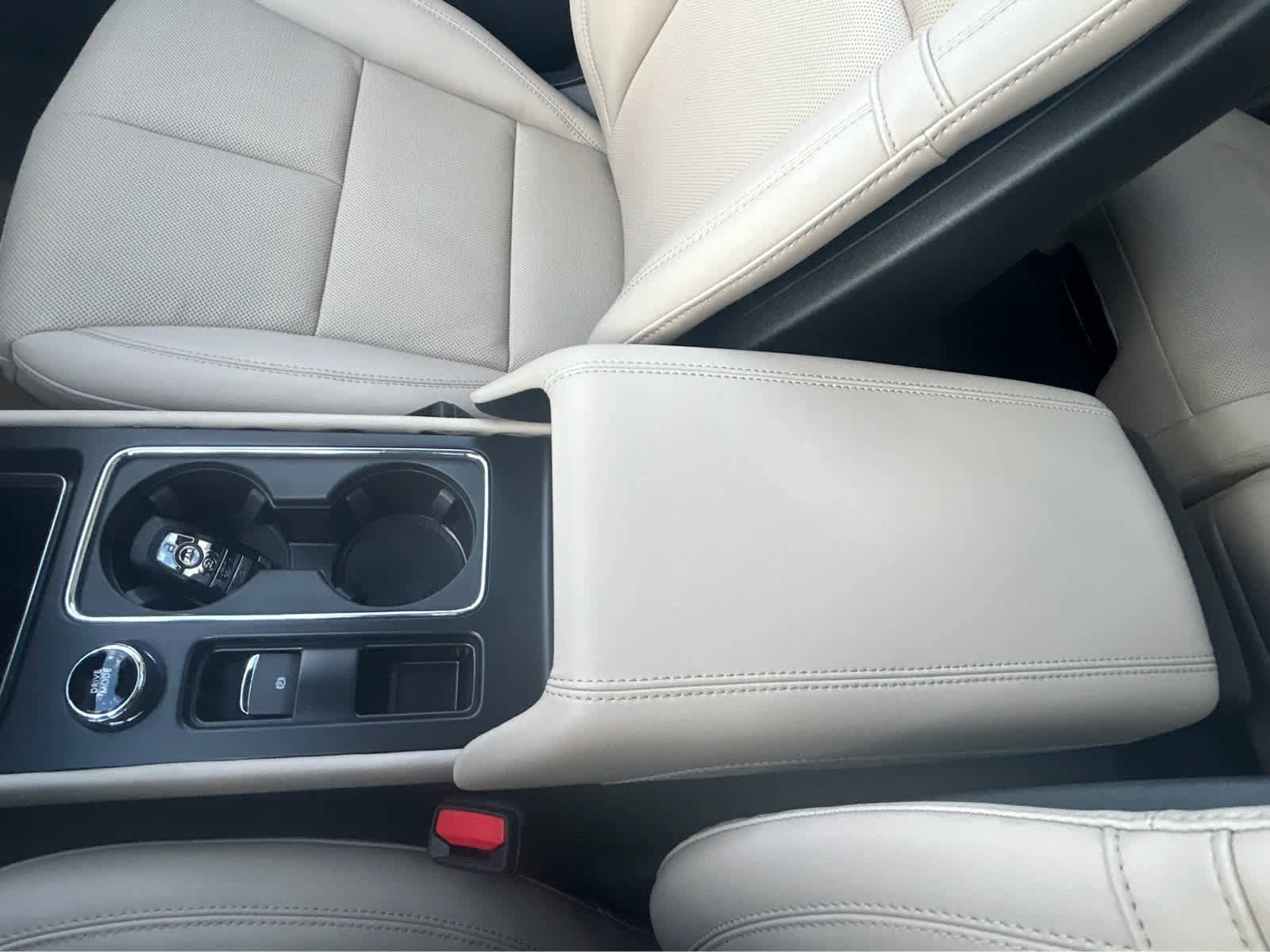 Used 2025 Lincoln Corsair Grand Touring image 52