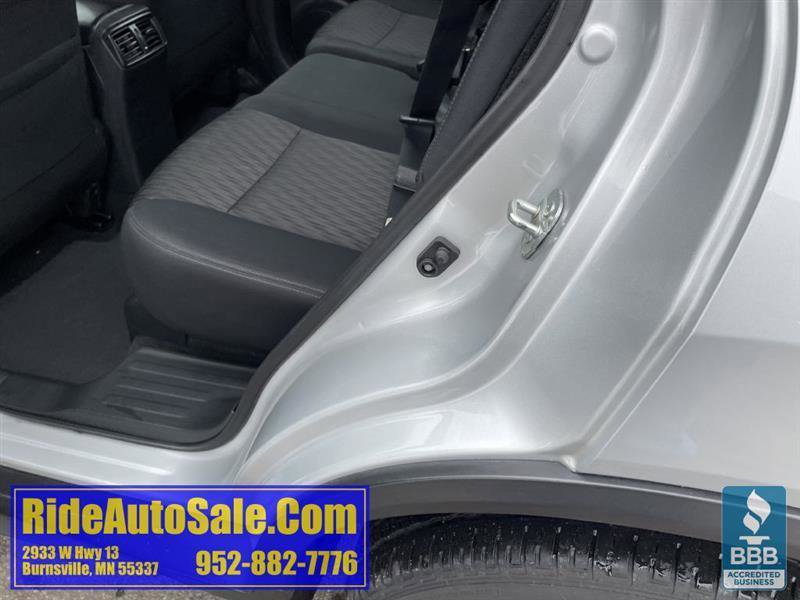 Used 2018 Nissan Rogue S image 30