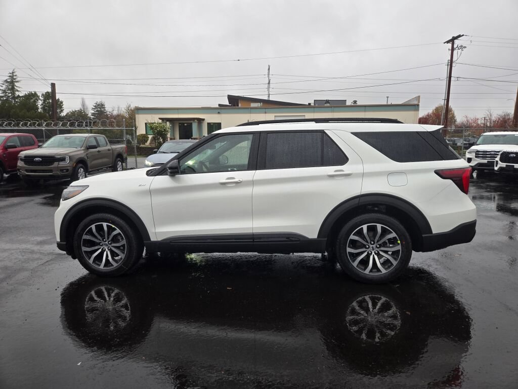 New 2026 Ford Explorer ST-Line AWD/4WD image 8