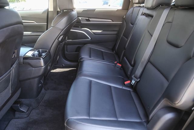 Certified 2025 Kia Telluride LX FWD image 19