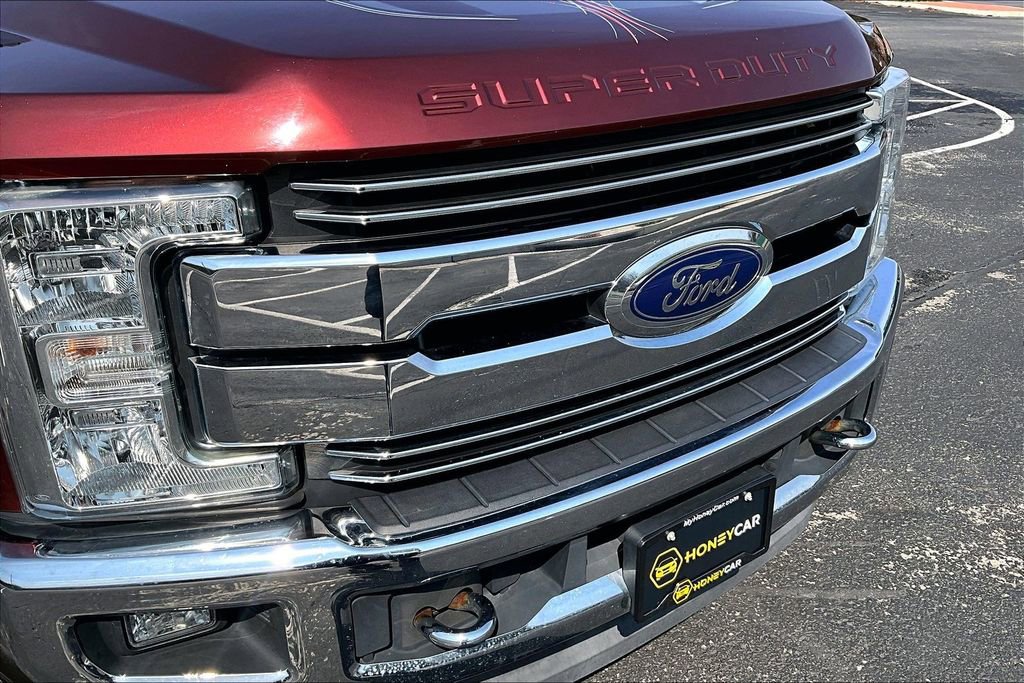 Used 2017 Ford F250 Lariat w/ Chrome Package image 30