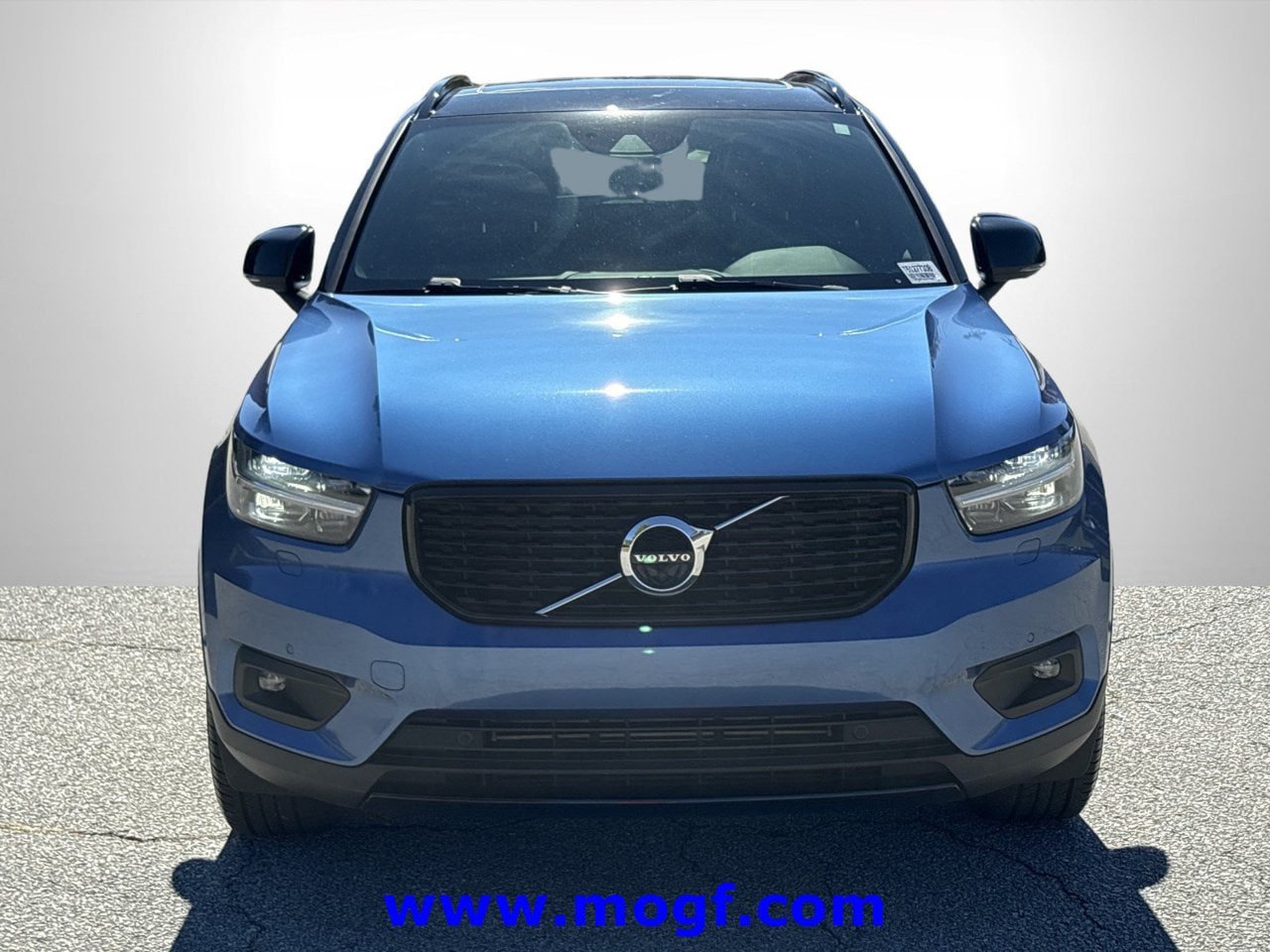 Used 2021 Volvo XC40 T4 R-Design w/ Advanced Package FWD image 23
