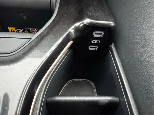 Used 2025 Toyota Crown Signia w/ Advanced Technology Package image 35