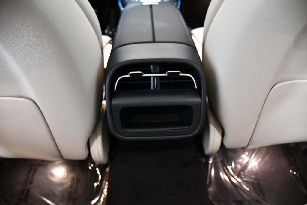 New 2026 Mercedes-Benz E 350 4MATIC Sedan image 17