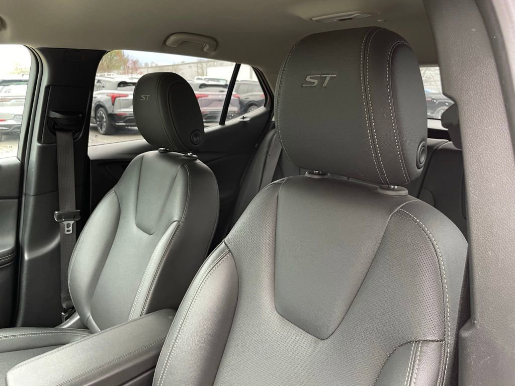 Used 2024 Buick Encore GX Sport Touring image 24