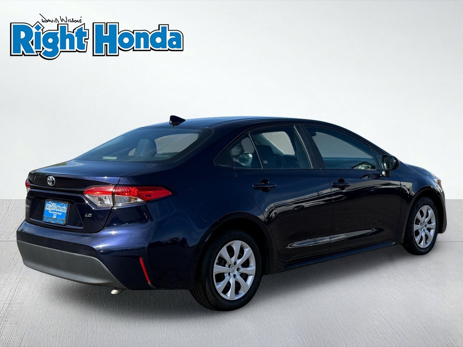 Used 2024 Toyota Corolla LE FWD image 8