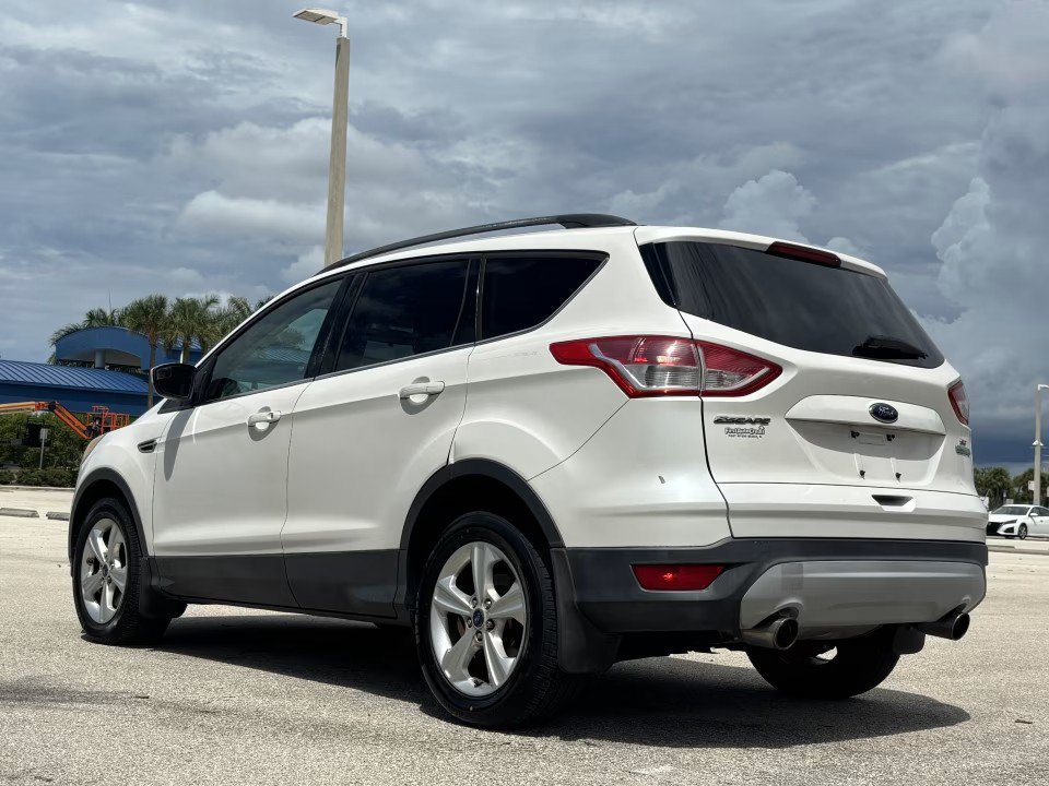 Used 2013 Ford Escape SE FWD image 6