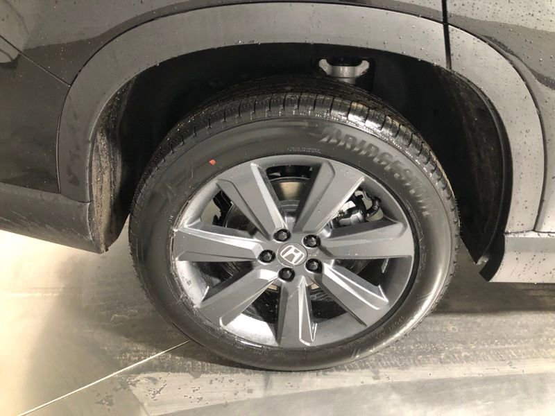 New 2026 Honda Pilot Sport image 9