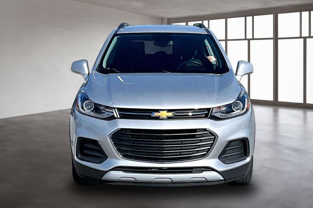Used 2017 Chevrolet Trax LT FWD image 4