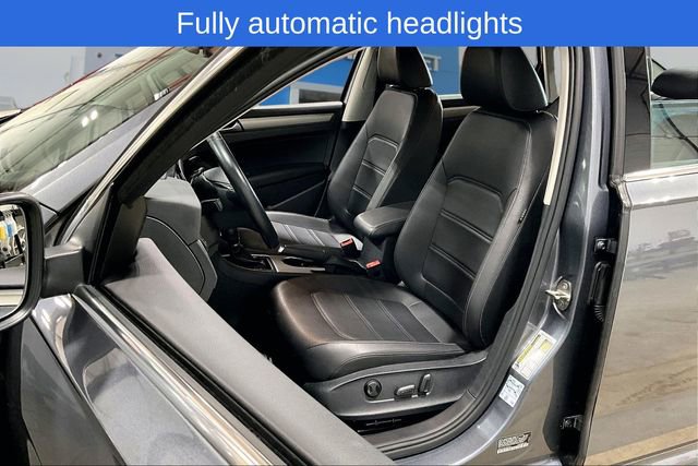 Used 2020 Volkswagen Passat 2.0T SE image 21