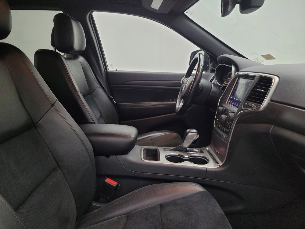 Used 2018 Jeep Grand Cherokee Altitude AWD/4WD image 21