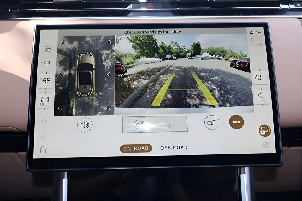 New 2026 Land Rover Range Rover SE AWD/4WD image 23