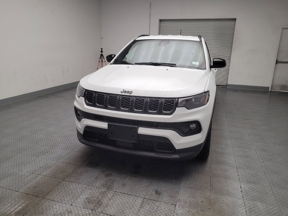 Used 2025 Jeep Compass Latitude w/ Convenience Group AWD/4WD image 15