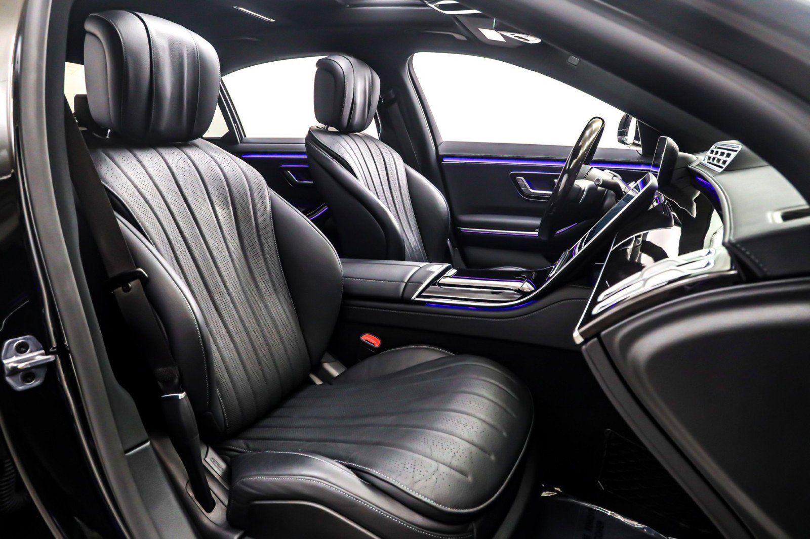 Certified 2023 Mercedes-Benz S 500 S 500 4MATIC Sedan image 9