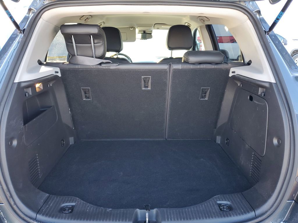 Used 2022 Chevrolet Trax LT w/ LT Convenience Package image 28