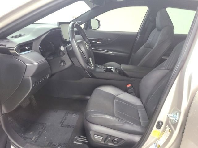 Certified 2022 Toyota Venza Limited AWD/4WD image 17