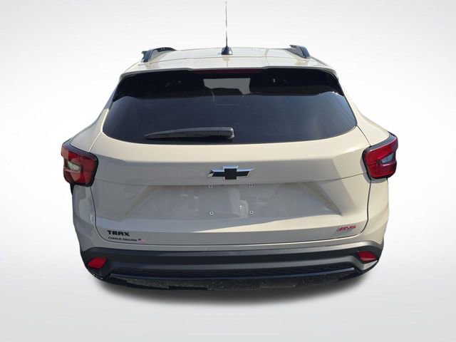 New 2026 Chevrolet Trax RS w/ Sunroof Package FWD image 5