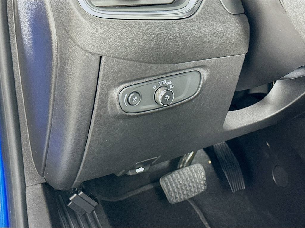 Used 2024 Chevrolet Equinox LS w/ LS Convenience Package image 10