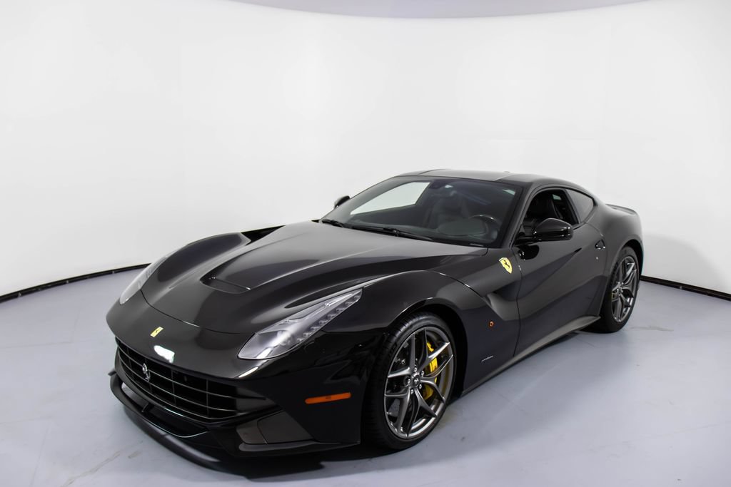 Used 2014 Ferrari F12 Berlinetta RWD image 10