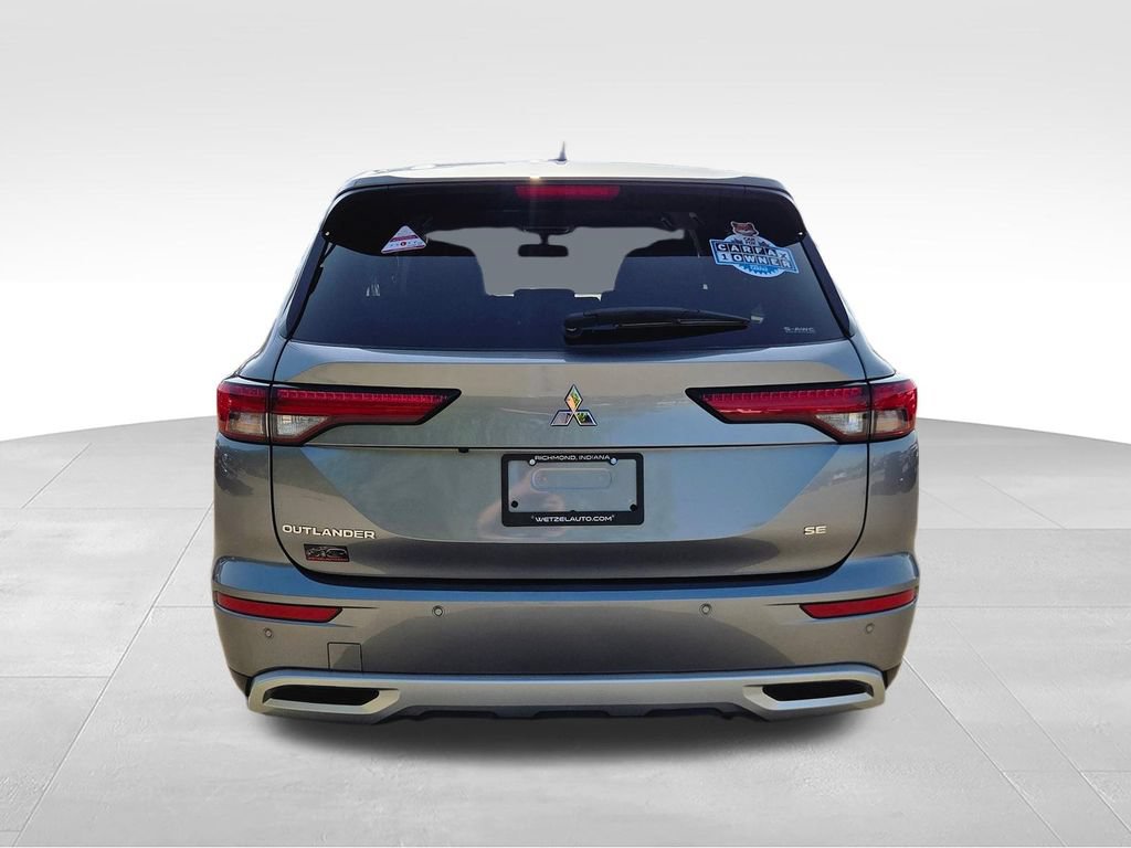 Used 2024 Mitsubishi Outlander SE AWD/4WD image 6