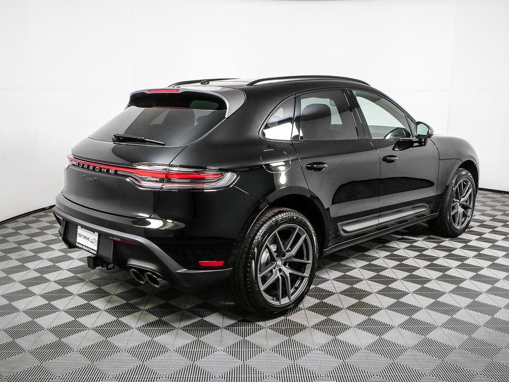 New 2026 Porsche Macan Turbo AWD/4WD image 31