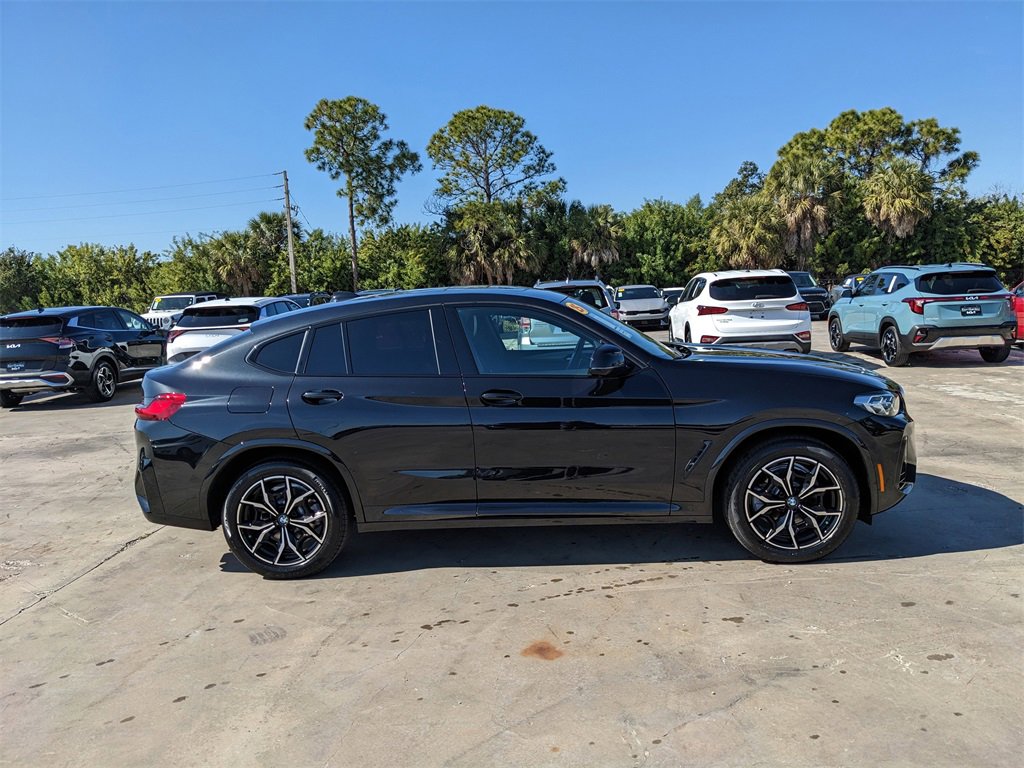 Used 2025 BMW X4 xDrive30i image 10