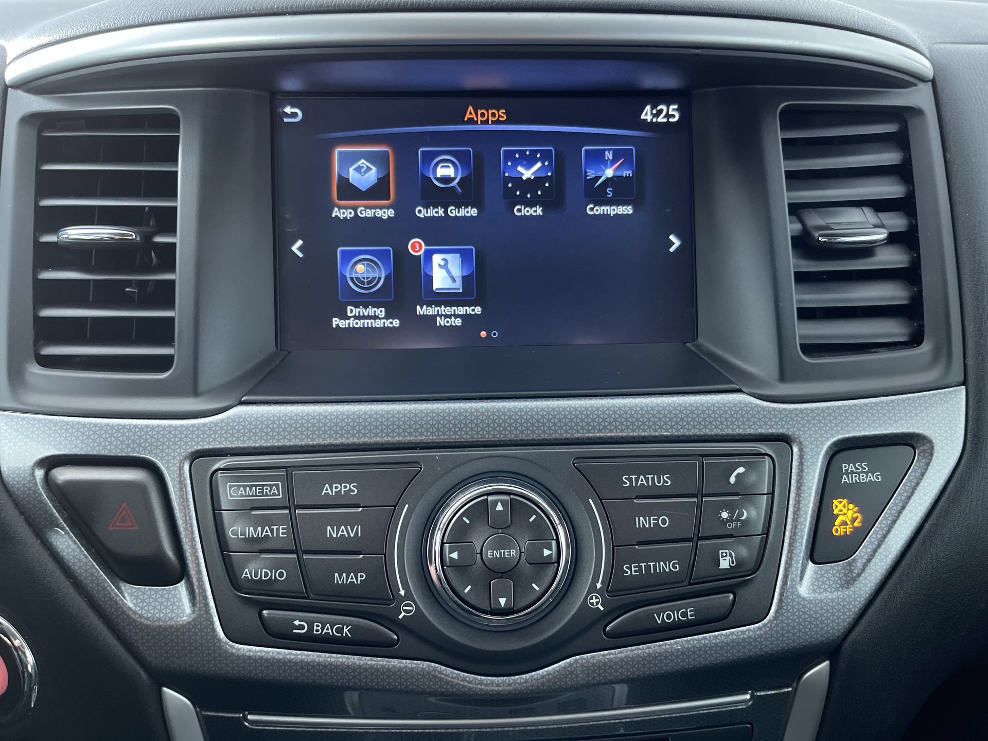Used 2020 Nissan Pathfinder SL AWD/4WD image 18