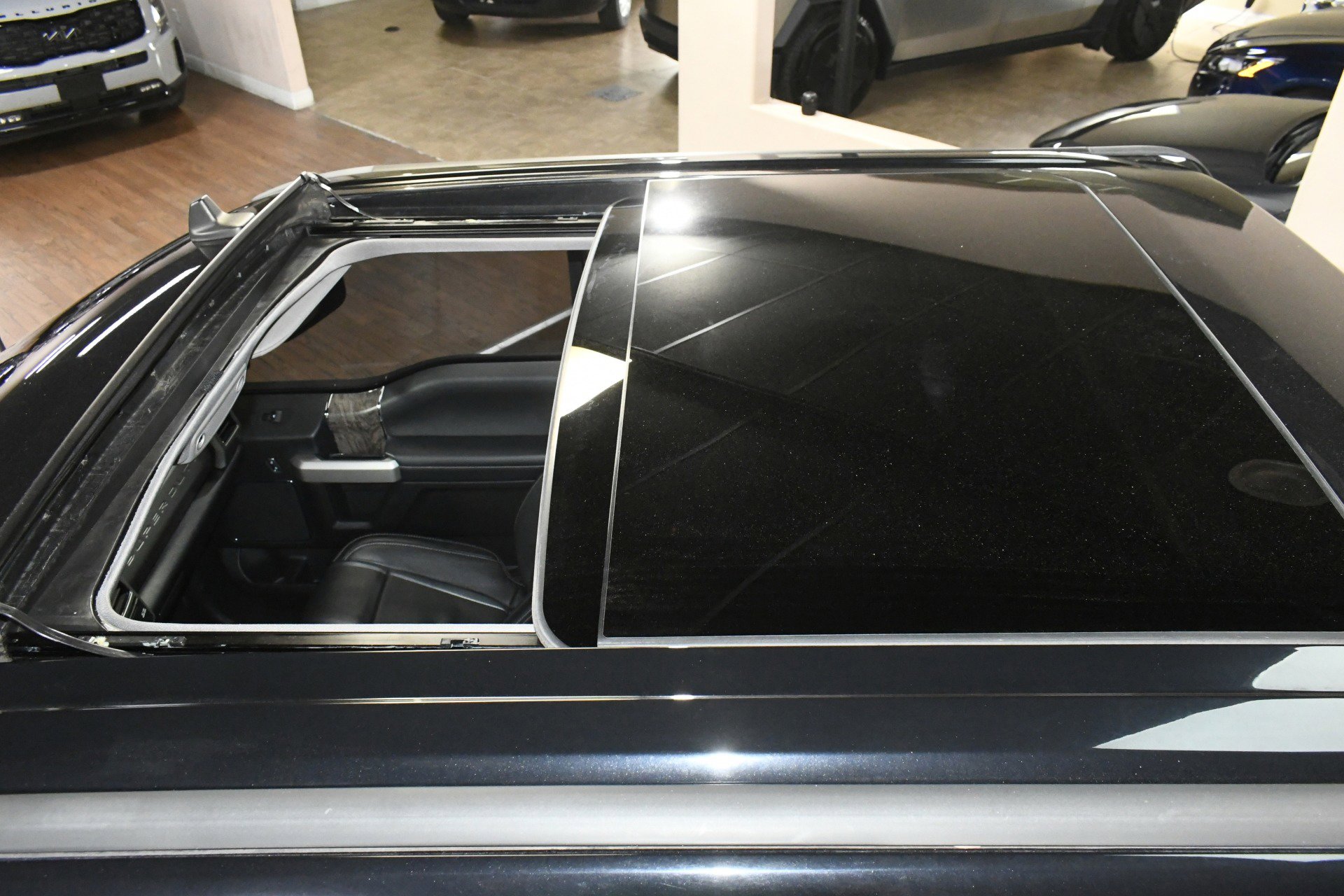 Used 2019 Ford F250 Lariat w/ Lariat Ultimate Package image 50