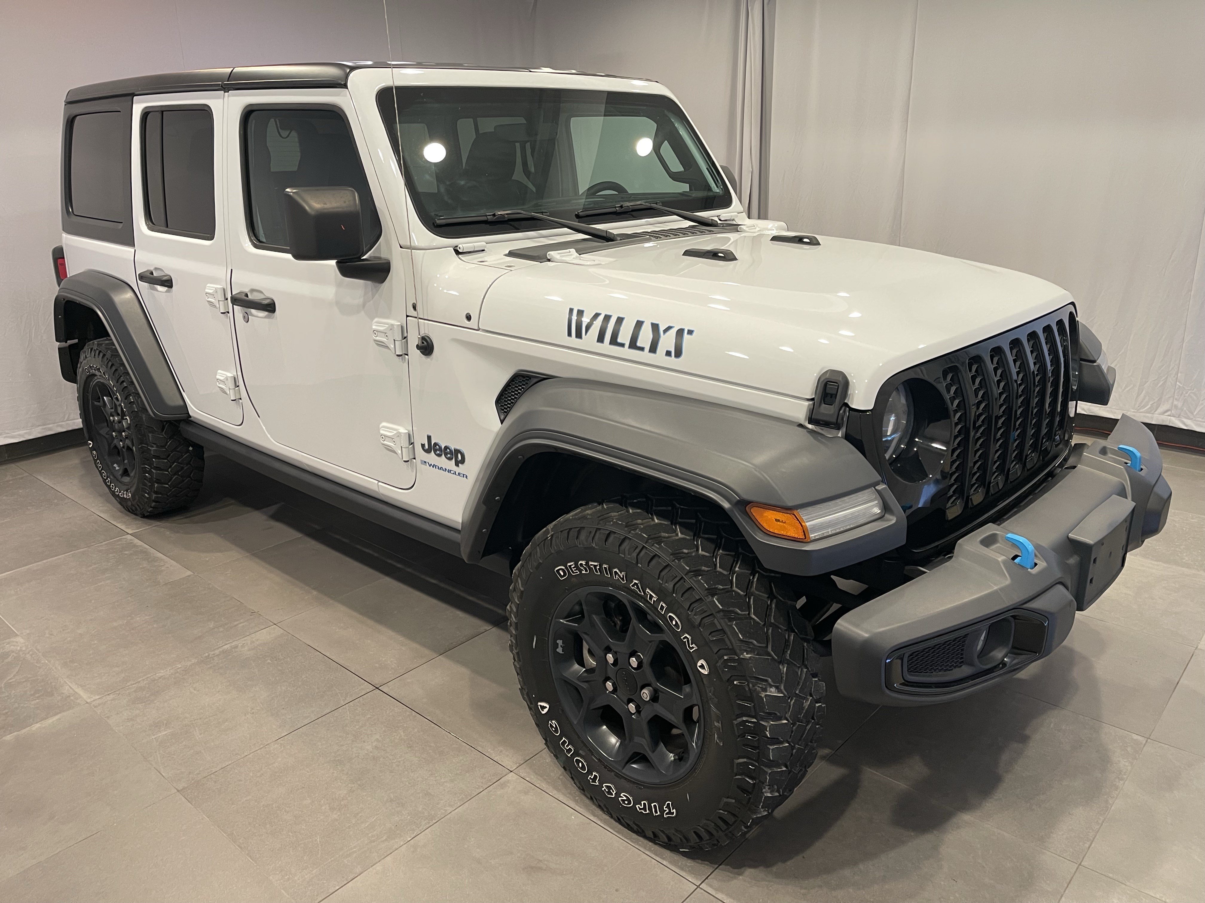 Used 2023 Jeep Wrangler Unlimited AWD/4WD image 3