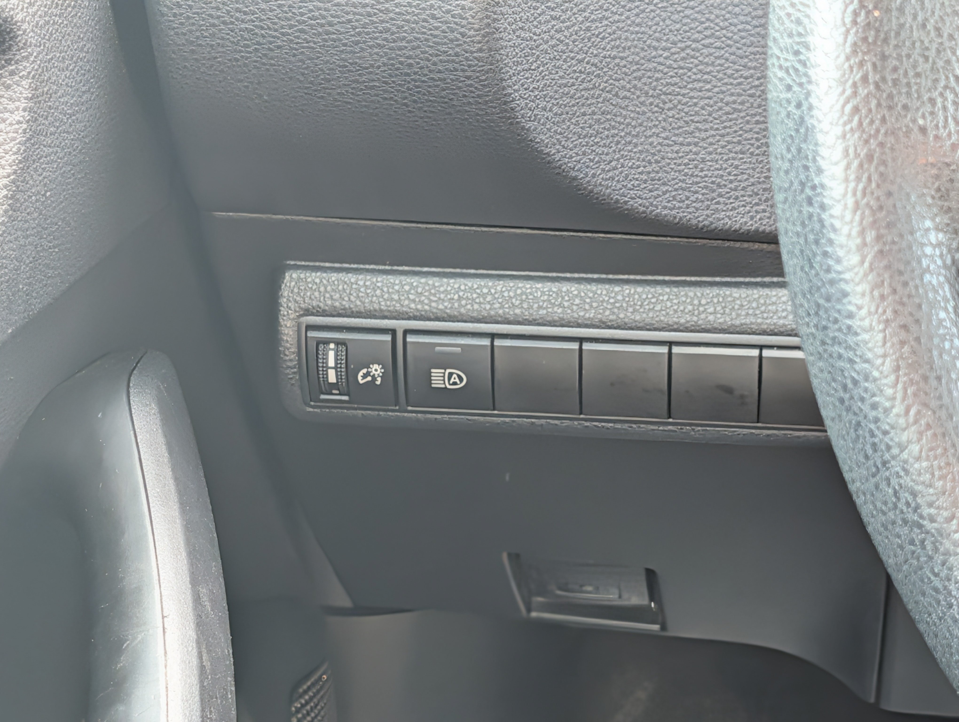 Certified 2024 Toyota Corolla LE FWD image 26