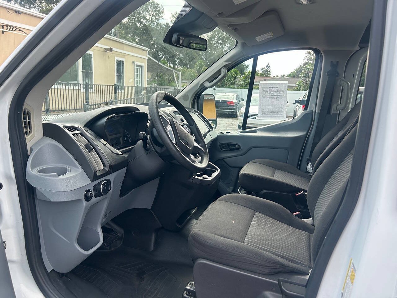 Used 2018 Ford Transit 250 130 Low Roof w/ Exterior Upgrade Package RWD image 9
