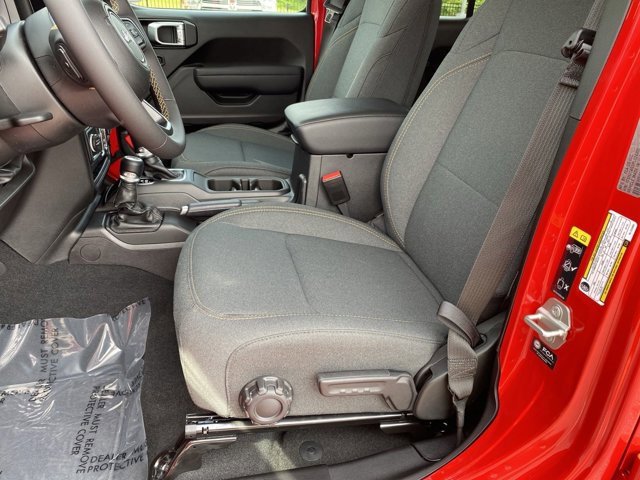 New 2024 Jeep Gladiator Sport image 10