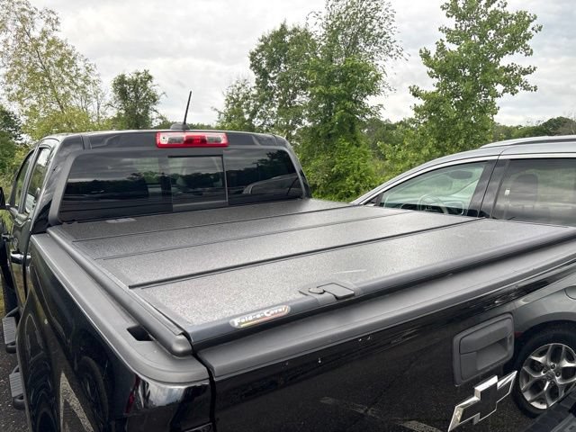 Used 2019 Chevrolet Colorado Z71 w/ Z71 Midnight Edition AWD/4WD image 9
