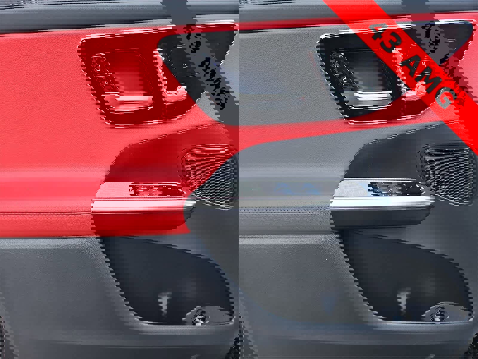 Used 2024 Mercedes-Benz GLC 43 AMG 4MATIC image 27