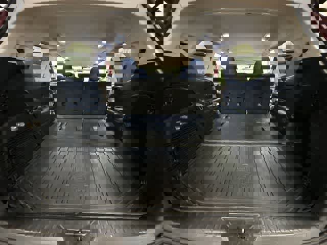 Used 2020 Subaru Ascent Premium w/ Convenience Package image 27