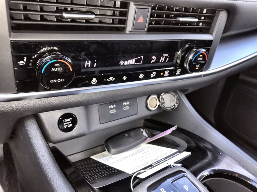 New 2026 Nissan Rogue SV image 18