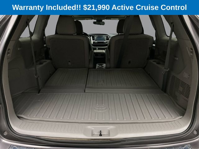 Used 2019 Toyota Highlander XLE AWD/4WD image 14